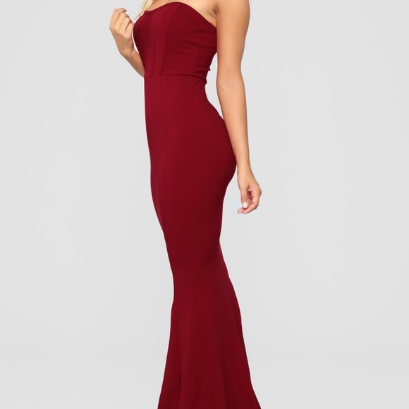 Evening gown ruby red dress - Picture 2 of 3